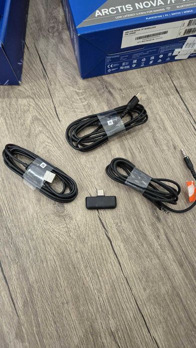 Продавам SteelSeries - Arctis Nova 7P,black