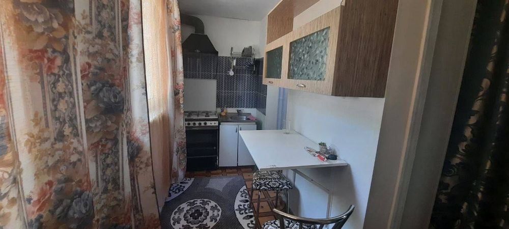 Сдается 2х комнатная квартира
С обстановкой 
В горд Алмалыке