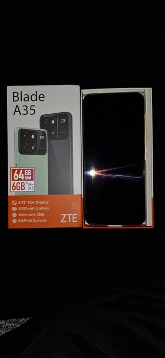 Vând două telefoane Blade A35