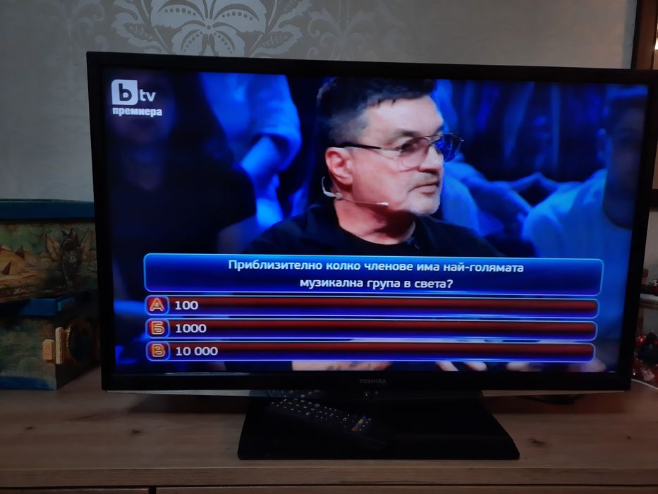 Продавам тв TOSHIBA 32 инча