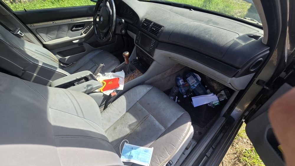 Bmw e39 3.0diesel usi portbagaj stopuri Scaune piele electromotor alternator jante aliaj  grup bara spate Volan interior  stop airbag pompa injecție