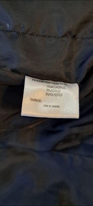 Calvin Klein яке с гъши пух и естествен косъм на качулката