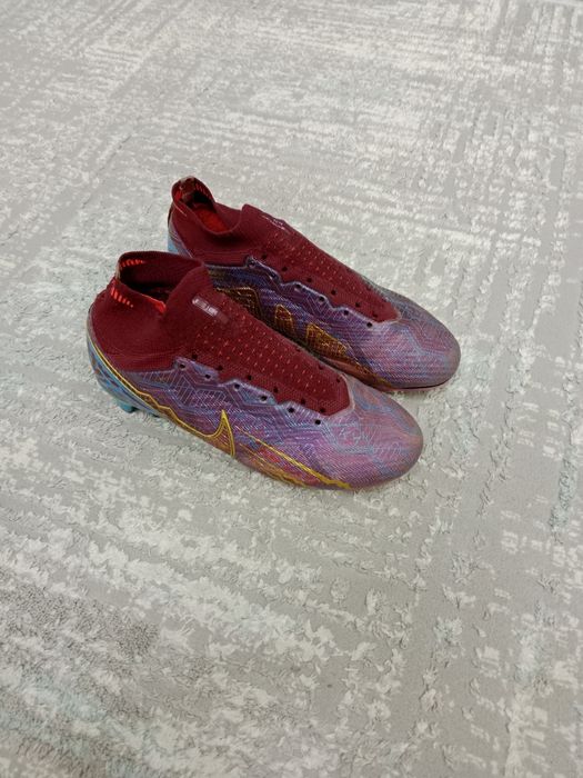 Бутсы NIKE 37размер