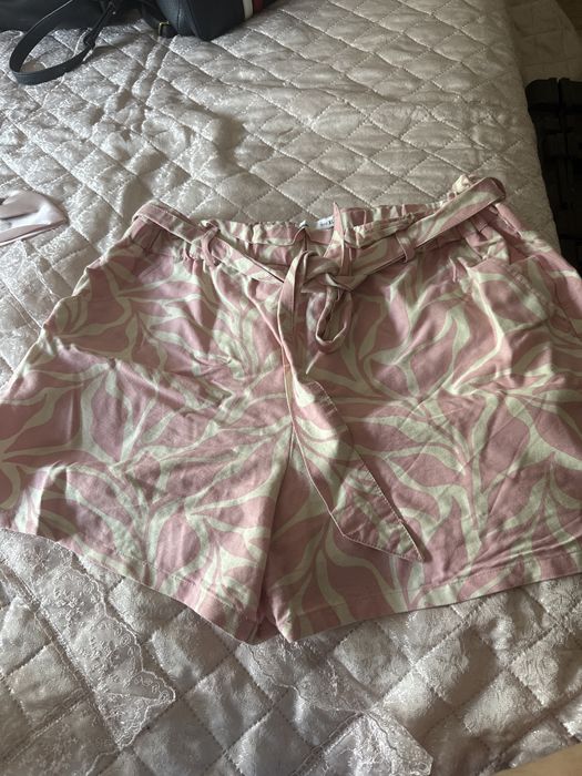 Розови къси гащи за жени