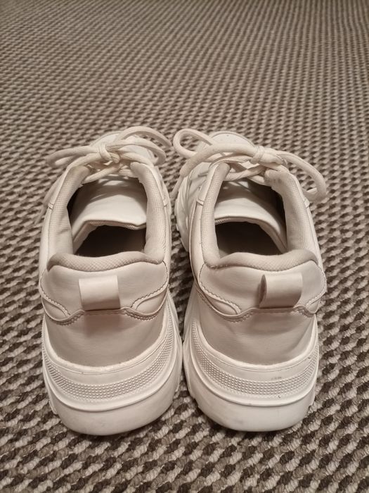 Кроссовки женские 38 размер