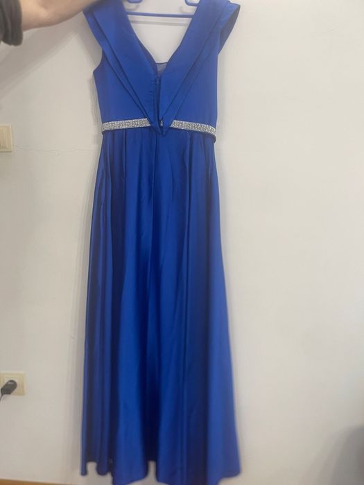 Rochie lunga albastră