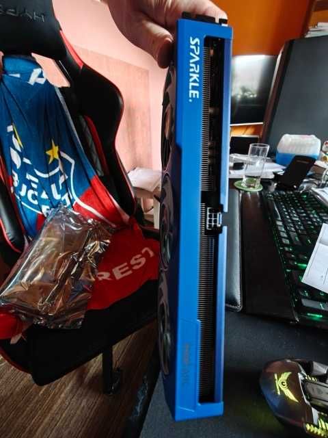 Vand placa video Sparkle B580 Titan OC garantie