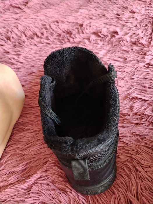 Продам кроссовки мужские