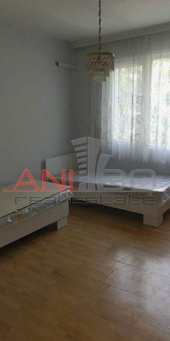 Продава се Четиристаен апартамент в Варна, Център - 82 кв.м за 996 €/кв.м - Снимка #6