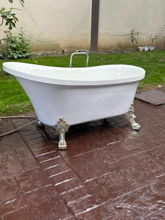 Vand cada freestanding acril Bella (Regata) -Ca nouă