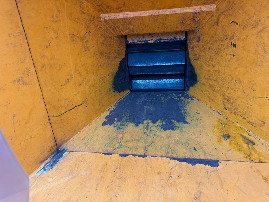 Самоходна Дробилка за клони Форст 20 см вход-Forst TR8 woodchipper