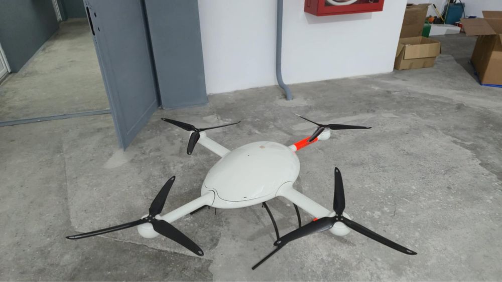 Drona microdrones md4 3000