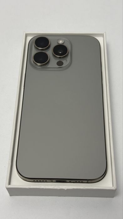 16 pro 256gb 95% baterie