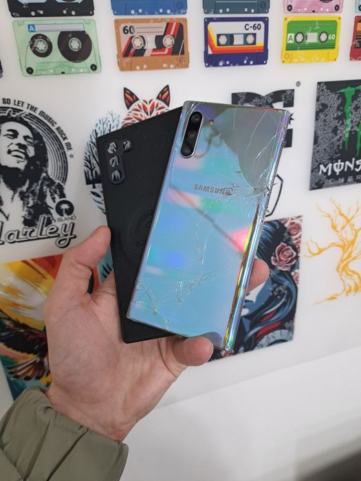 Продам Samsung Galaxy Note 10 5g память 12/256gb