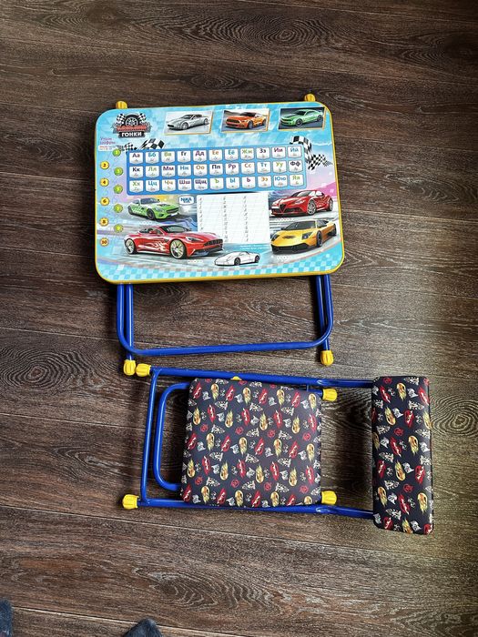 Детский стол и стул