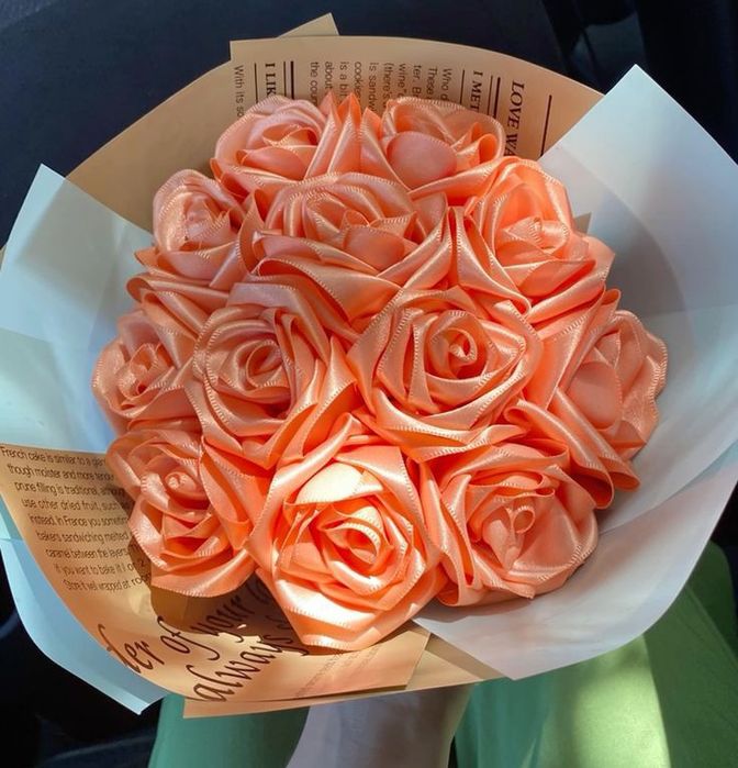 Атласные розы из лент