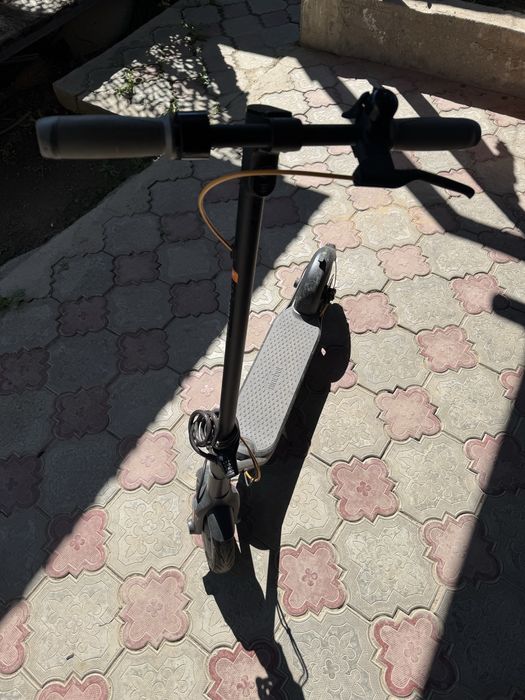 Продам самокат ninebot f30