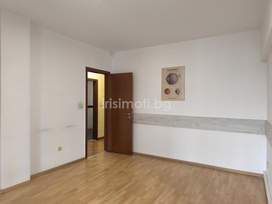 Дава се под наем Офис в София, Лагера - 152 кв.м за 1000 € - Снимка #8