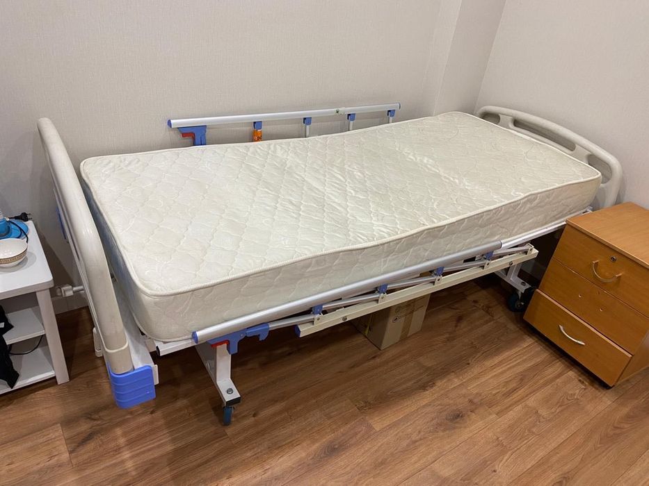 Кровать для лежачих больных