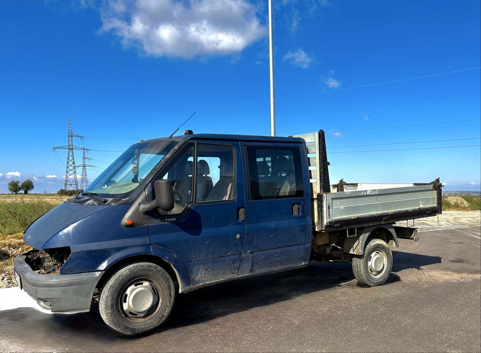 Autoutilitară basculabilă