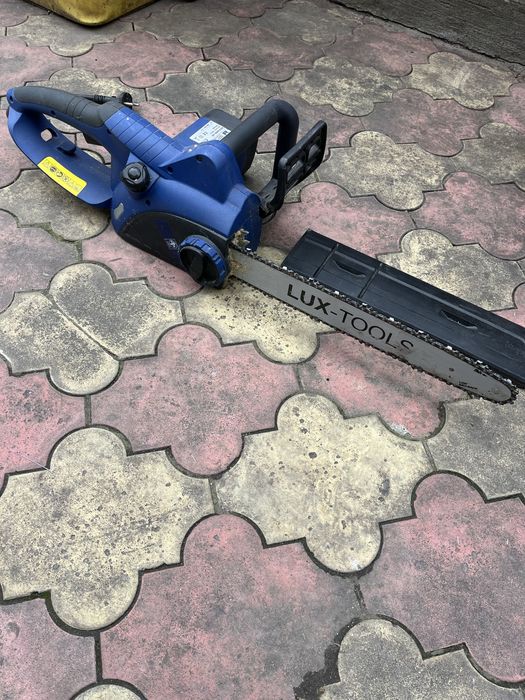 Vand diferite scule electrice