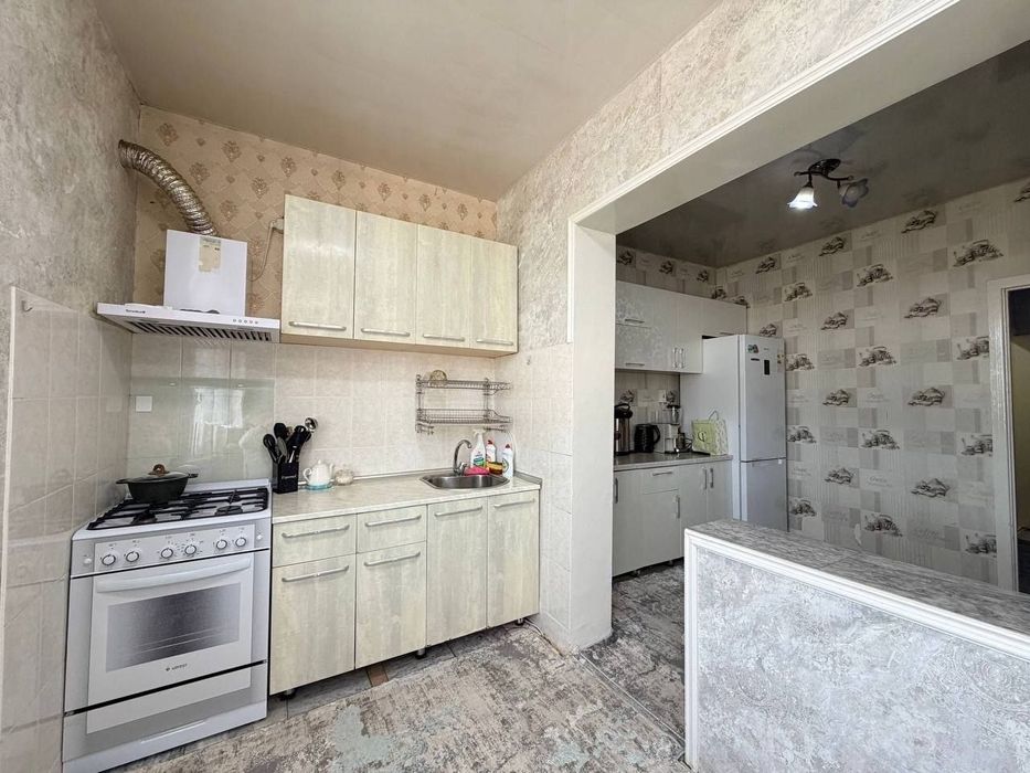 Продается квартира Юнусабад 9кв 2/9/9