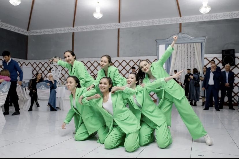 Танцевальные костюмы