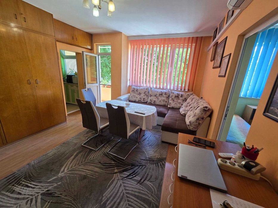 Продава се Четиристаен апартамент в Нова Загора - 73 кв.м за 973 €/кв.м - Снимка #2