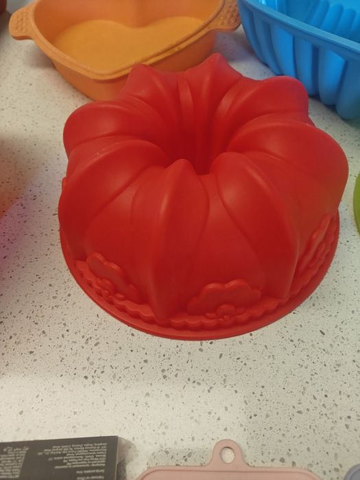 Силиконови форми за печене, бонбони или свещи