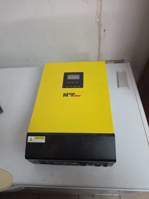 Invertor panouri fotovoltaice