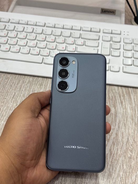 Tecno Spark 40 Pro+ stochnaa