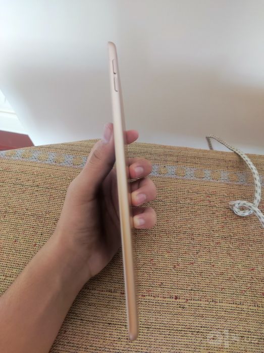 ipad mini 5 LL/A