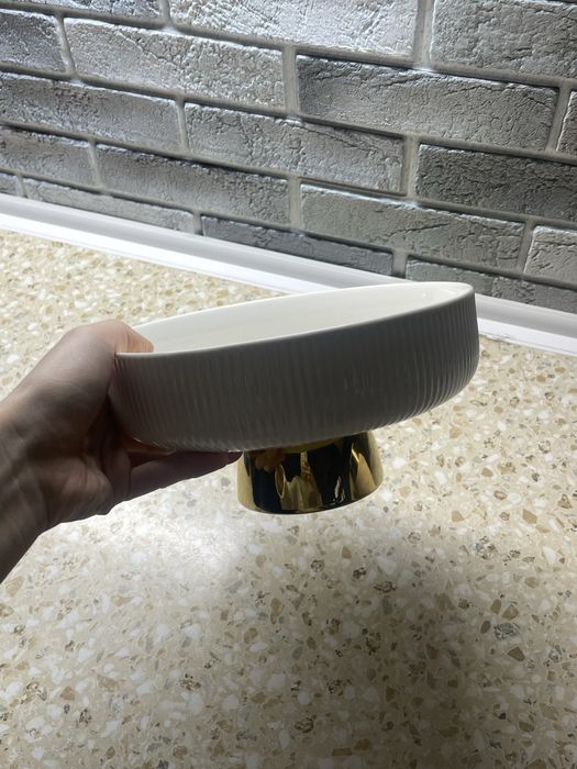 Фруктница б/у в хорошем состоянии