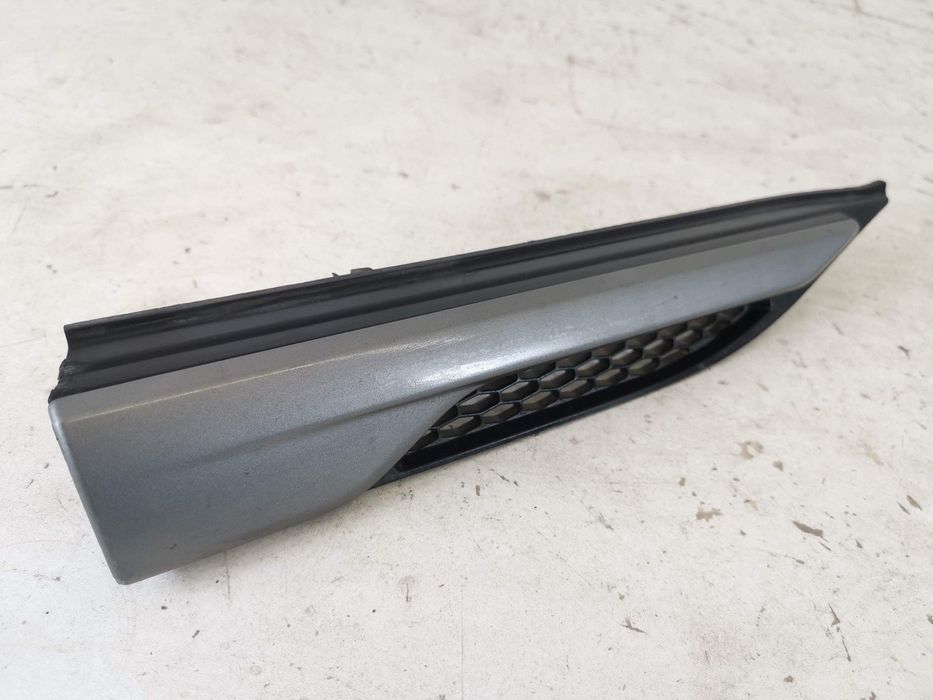 Орнамент Предно Дясно Крило / Ornament Predno Dясno Krilo Land Rover R