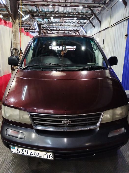 Ниссан Ларго 1996год