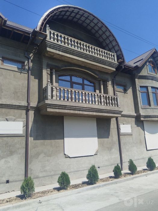 Декоративные балясины из травертина и бетона