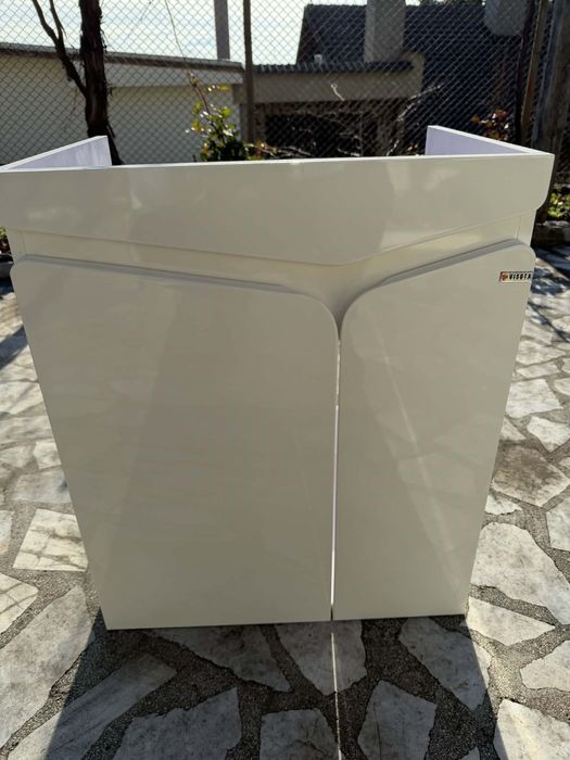 Нов шкаф за баня