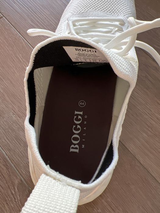 Кроссовки, белые