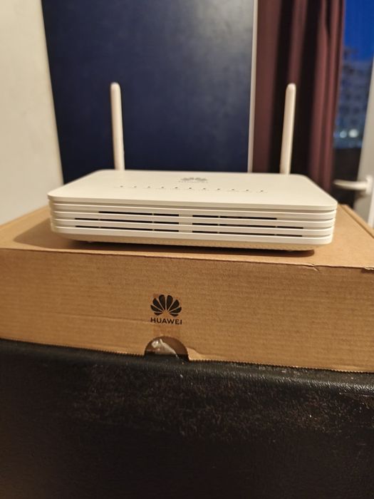 Router wireless HUAWEI nou - în Arad