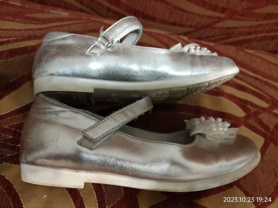 Туфли для девочек. 35 размер. Кожа. Состояние идеал.
