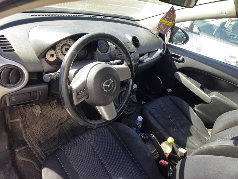 MAZDA 2 2008 — imagine 5