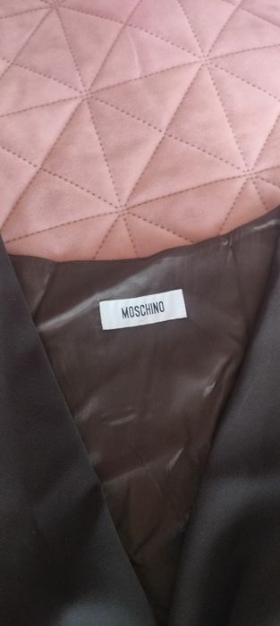 Оригинална  MOSCHINO, размер S, малка черна рокля