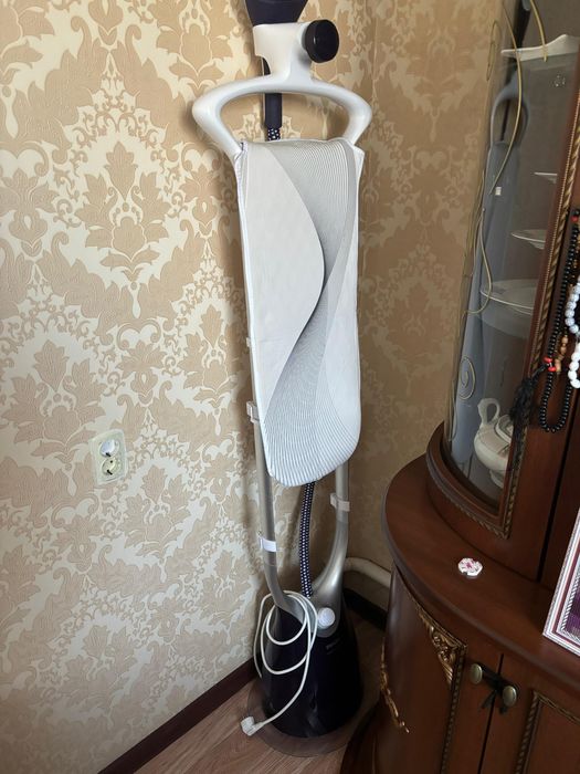 Отпариватель для одежды Philips