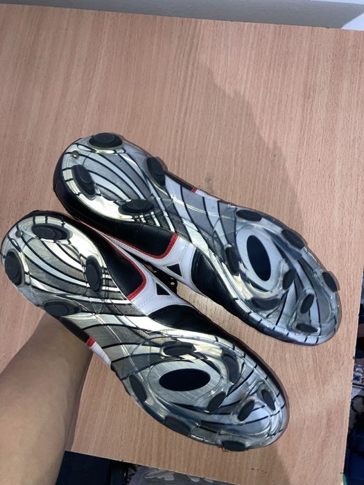 Бутсы Mizuno новые