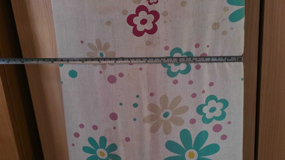 Masă de călcat pliabilă, cadru metalic rezistent (Model floral)