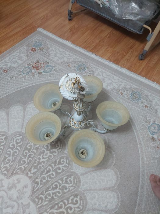 Люстра классическая