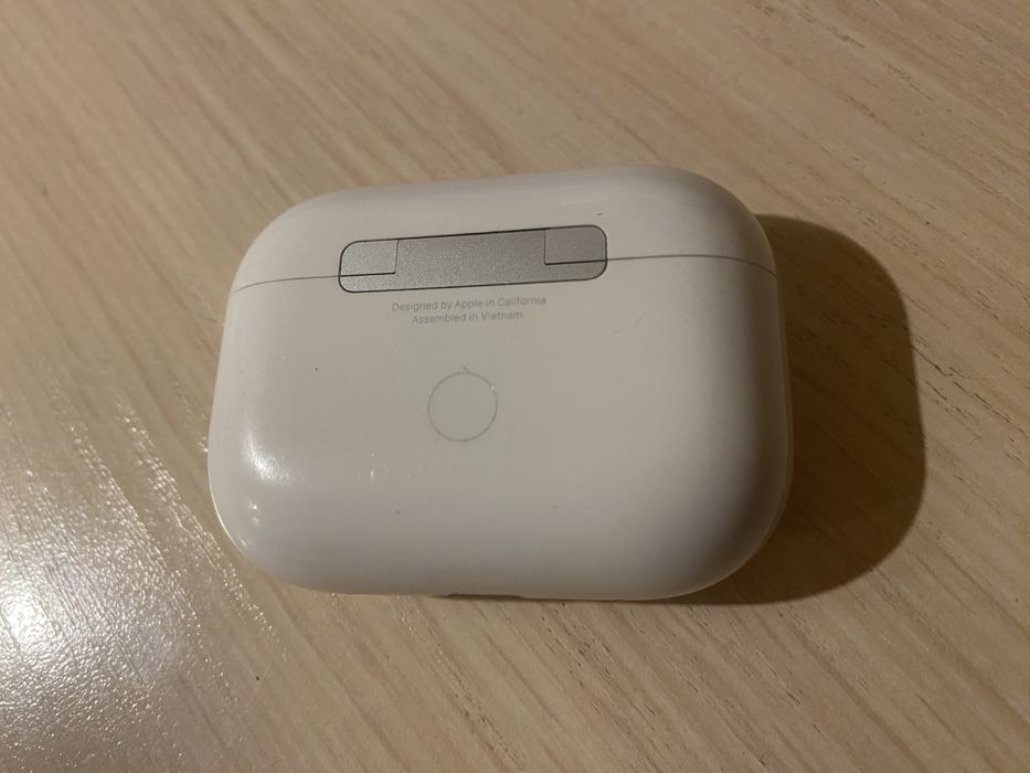 Airpods pro 2! Case lightning