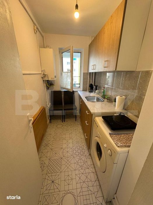 Apartament cu 2 camere, decomandat, etaj intermediar, mobilat, Manastu — fotografia 1