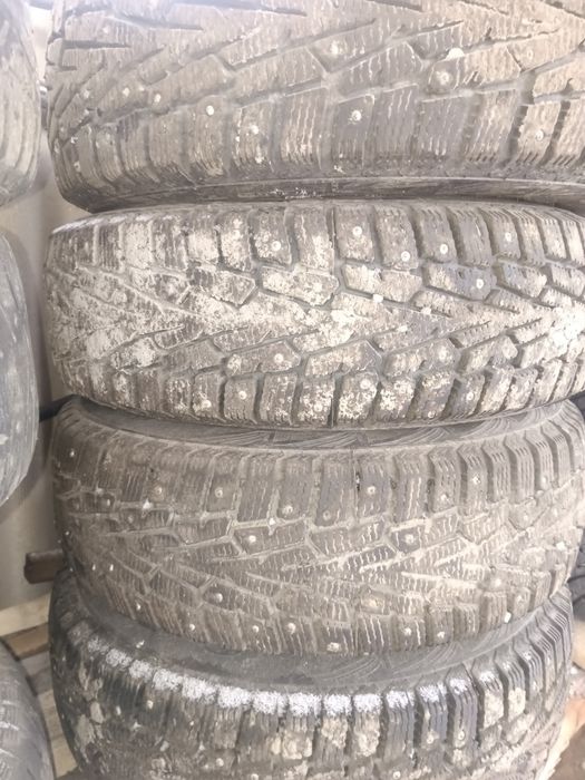 Продам зимние шины с дисками