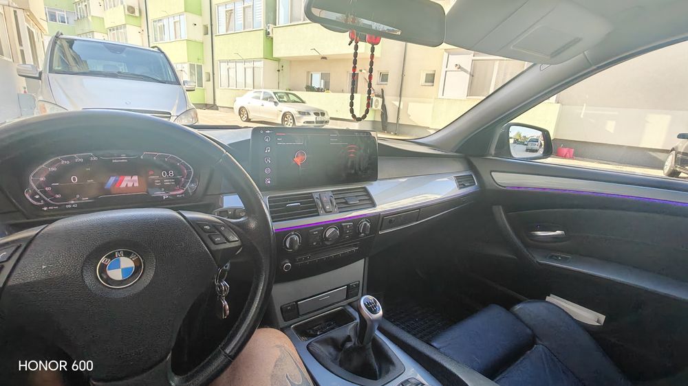 BMW Seria 5 2010 — imagine 5